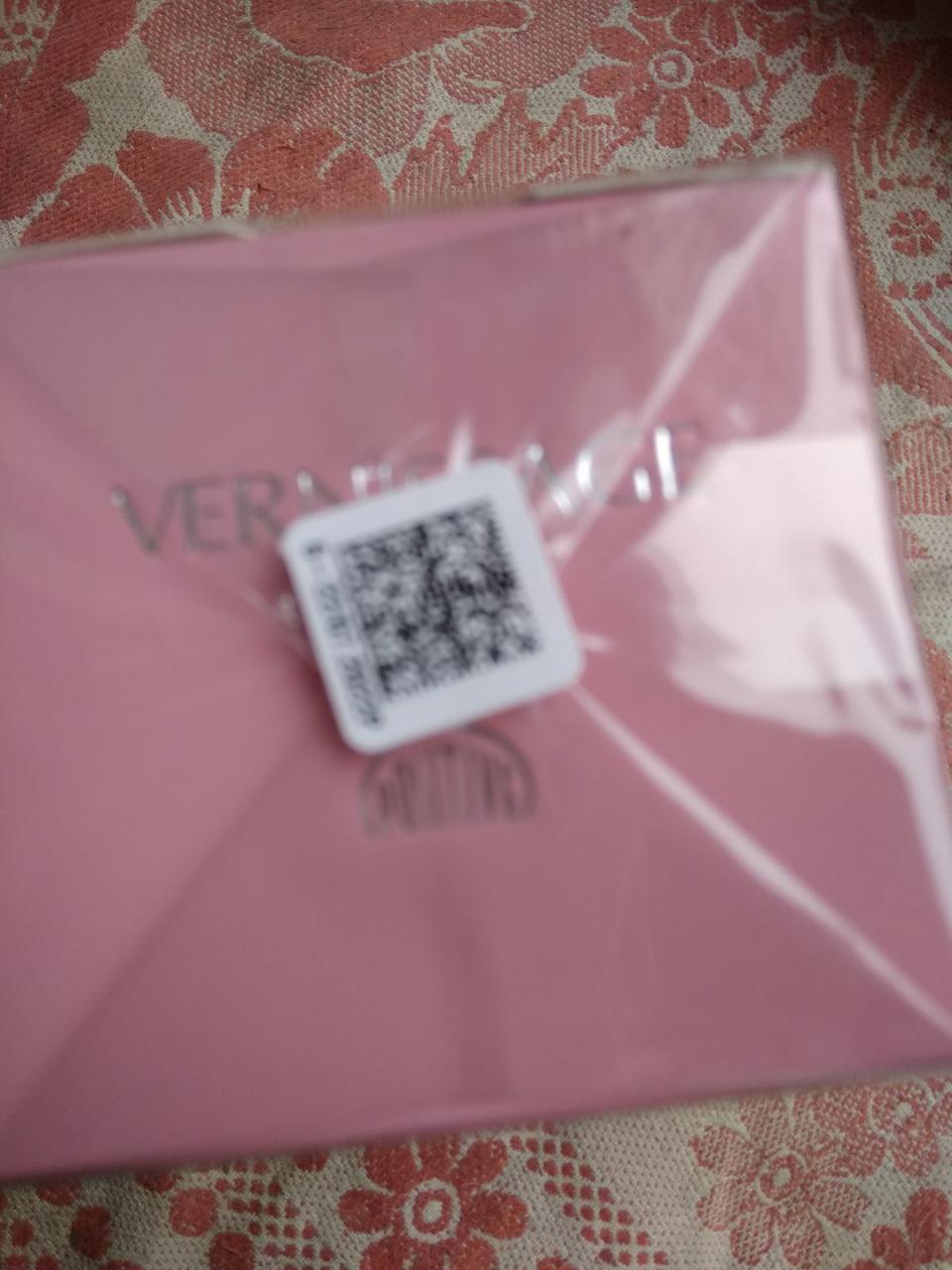 Отзыв на товар: Парфюмерная вода Vernissage. Позитив Парфюм.