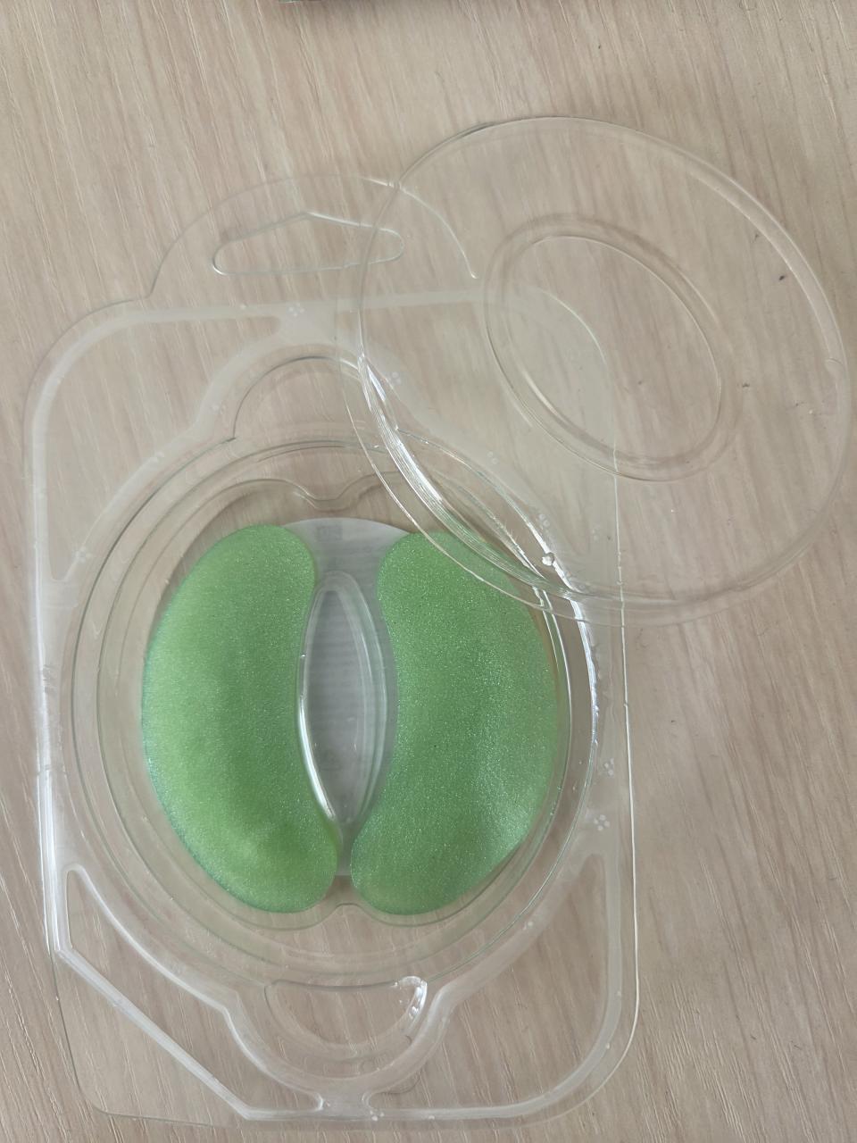 Отзыв на товар: Патчи для кожи вокруг глаз Гидрогелевые увлажняющие. Фитокосметик.