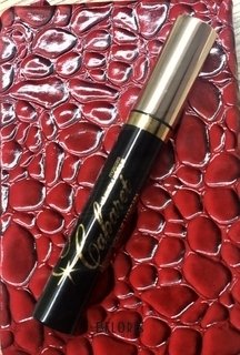 Отзыв на товар: Тушь со сценическим эффектом супер-объём Cabaret Artistic Volume Mascara №1. Vivienne Sabo.