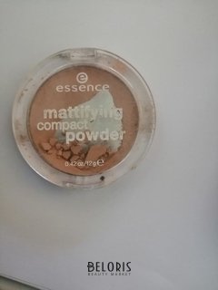 Отзыв на товар: Пудра матирующая компактная "Mattifying Compact Powder". Essence.