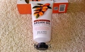 Отзыв на товар: Увлажняющий крем для рук с аргановым маслом "Real moisture argan oil hand". Jigott.