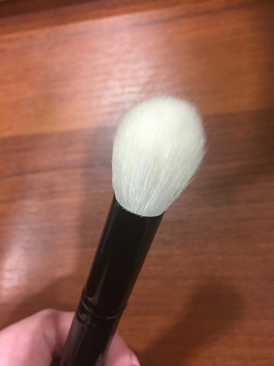 Отзыв на товар: Кисть для макияжа малая мультифункциональная Multifunctional brush S Pro. Relouis.