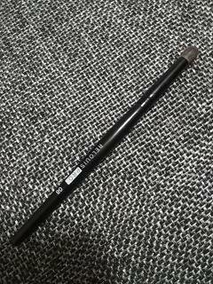 Отзыв на товар: Кисть для теней круглая Pencil Brush № 8 Pro. Relouis.