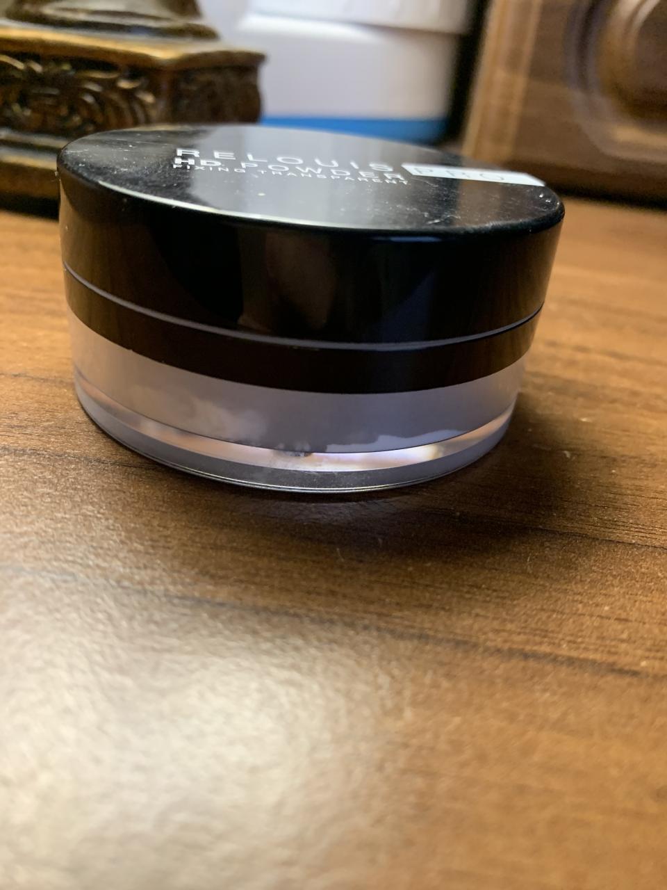 Отзыв на товар: Пудра для лица прозрачная фиксирующая Hd Universal Powder Pro. Relouis.