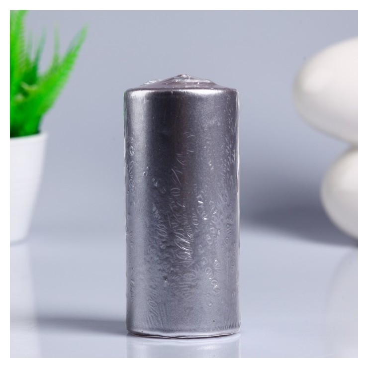 Свеча - цилиндр парафиновая, лакированная, серебрянный металлик, 5,6x12 см