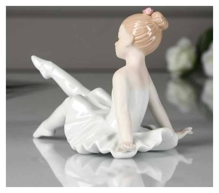 Сувенир керамика Малышка-балерина в белой пачке 11х14х9,2 см