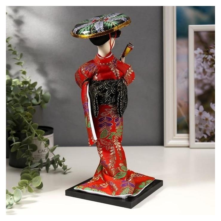 Кукла коллекционная Китаянка с веером в шляпе 30х12,5х12,5 см