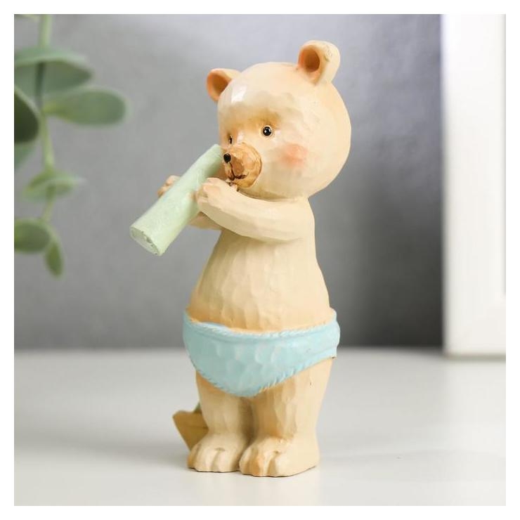 Сувенир полистоун Медвежонок в трусиках, с игрушкой 9х3,5х3 см