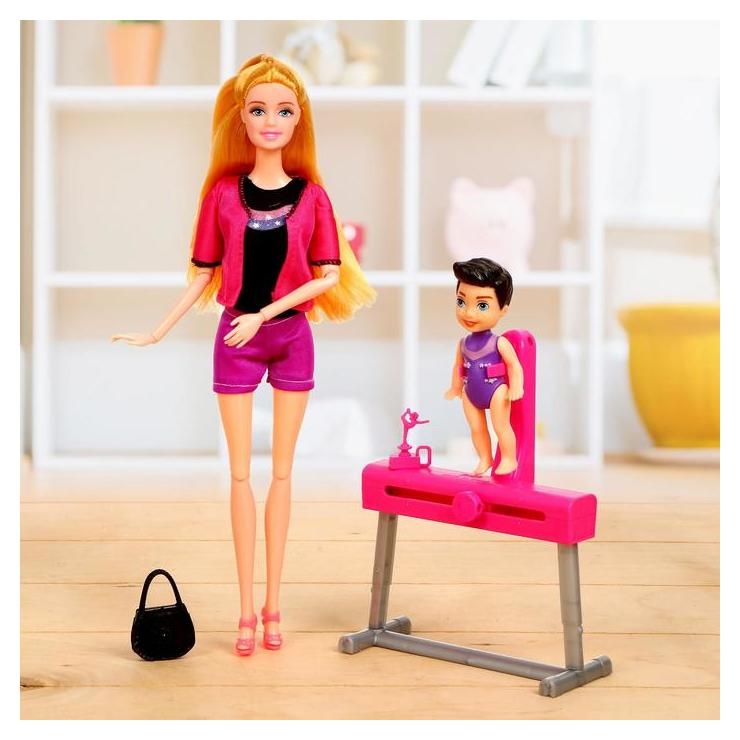 Кукла модель шарнирная Спортсменка с малышкой, с аксессуарами.