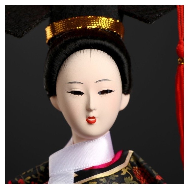 Кукла коллекционная Китаянка в национальном платье с платочком 32х12,5х12,5 см